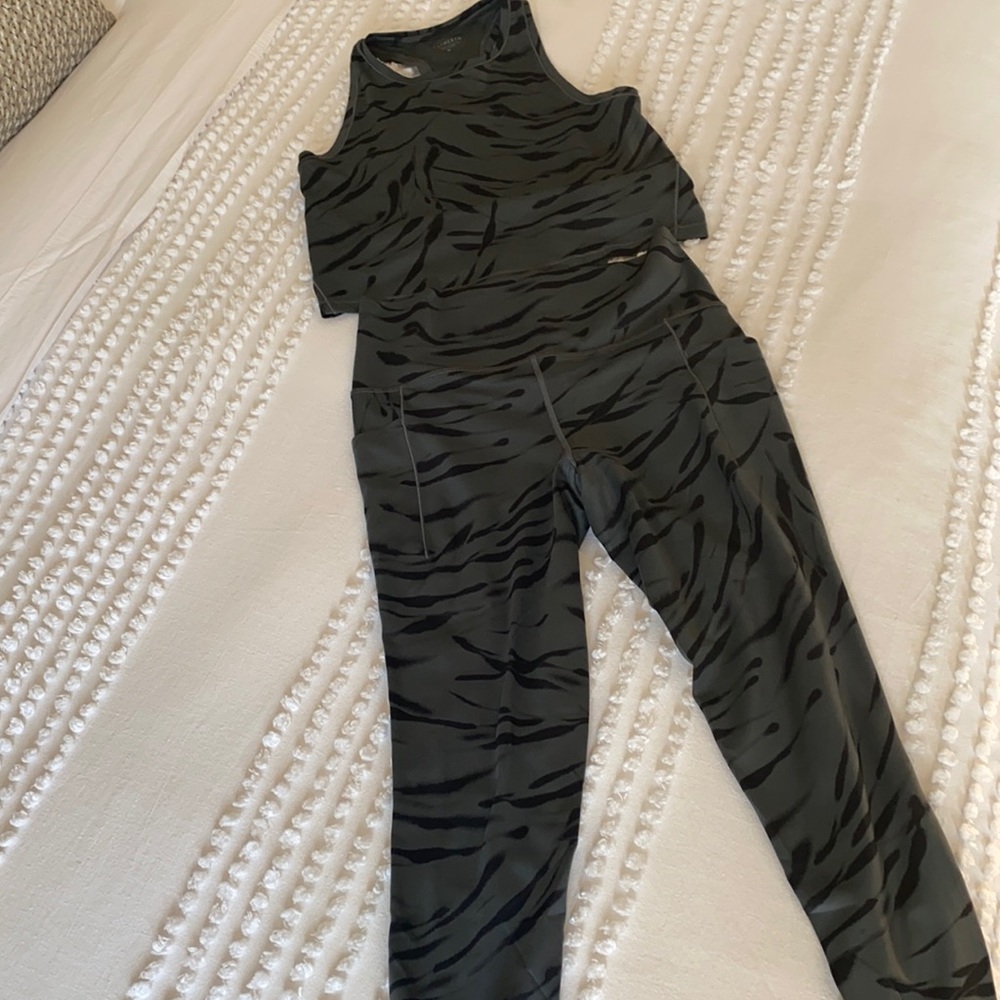 Athleta Set! Worn once